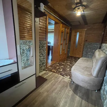 Guest house у матвія *